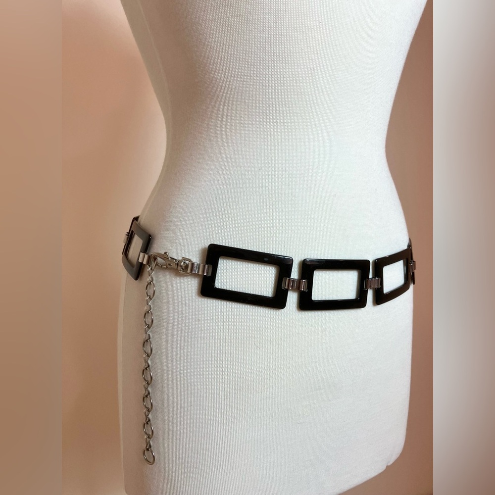 BLACK CHAIN BELT